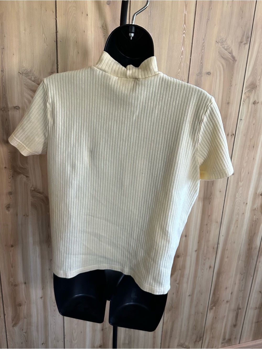 Soft Ribbed Short-Sleeve Mock Neck Top - Cream/ Light Yellow, 90s Basic Editions - Picture 7 of 7